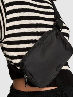 PINK Victoria's Secret Black Crossbody Shoulder Bag fanny pack belt bag New